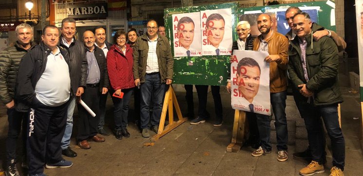 Leganés: Comienza la campaña electoral con la tradicional pegada de carteles